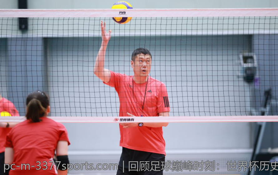 回顾足球巅峰时刻：世界杯历史总射手榜前列名次